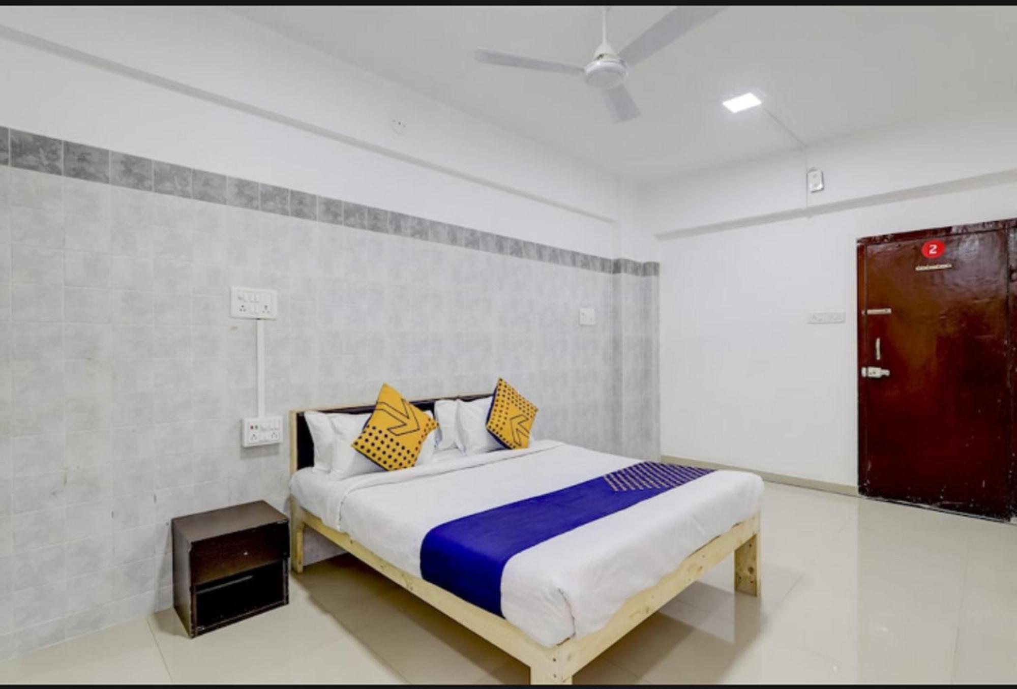 Hotel Nexus 苏拉特 外观 照片